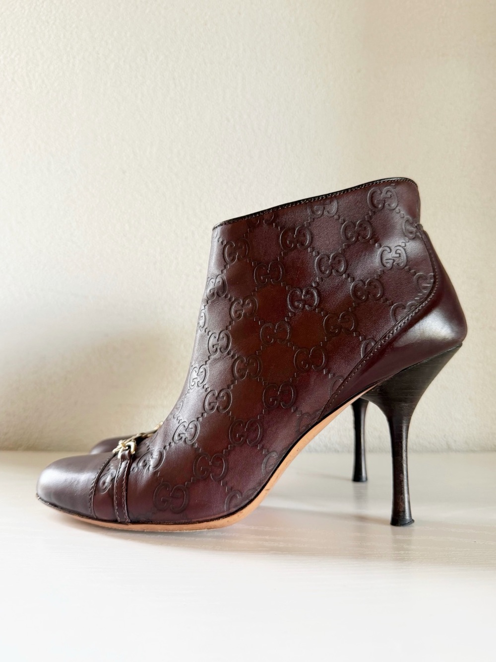 Gucci Guccissima Brown Leather GG Monogram Chain Ankle Boots Size 8B
